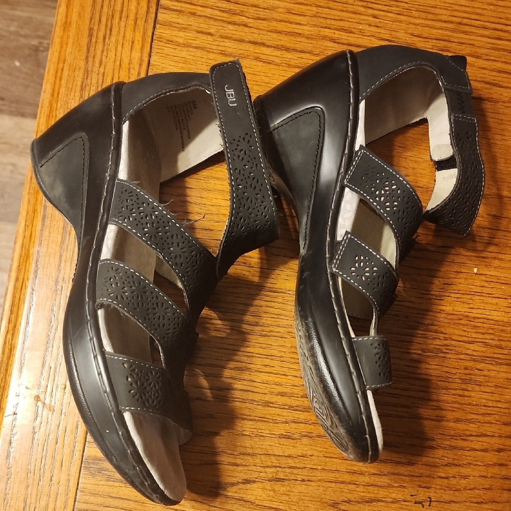 ‼️50%_5+Bundles‼️ JBU Black Vegan Sandals